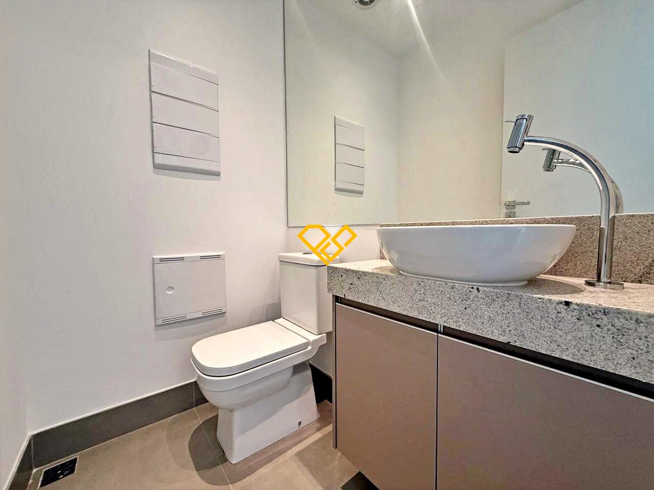 Apartamento para aluguel no Boqueirão: Lavabo