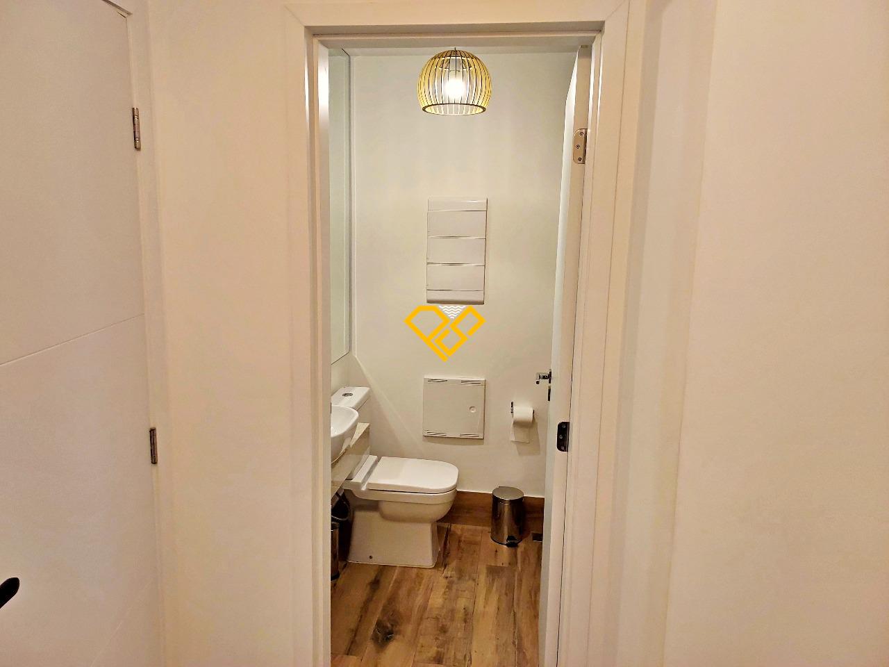 Apartamento à venda no Boqueirão: Lavabo