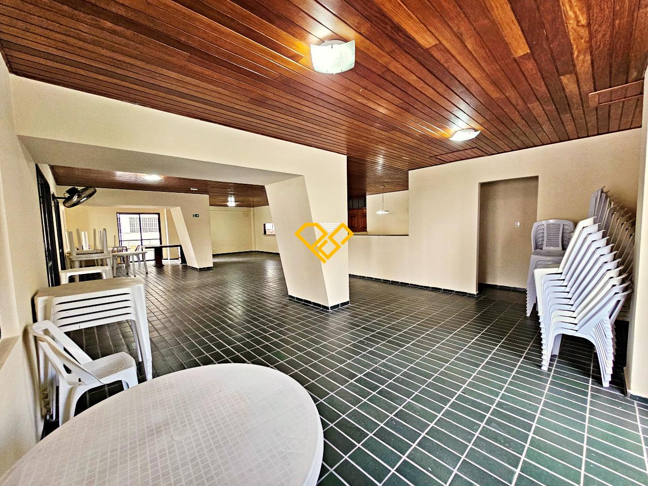 Apartamento à venda no Ponta da Praia: Lazer - salão de festas