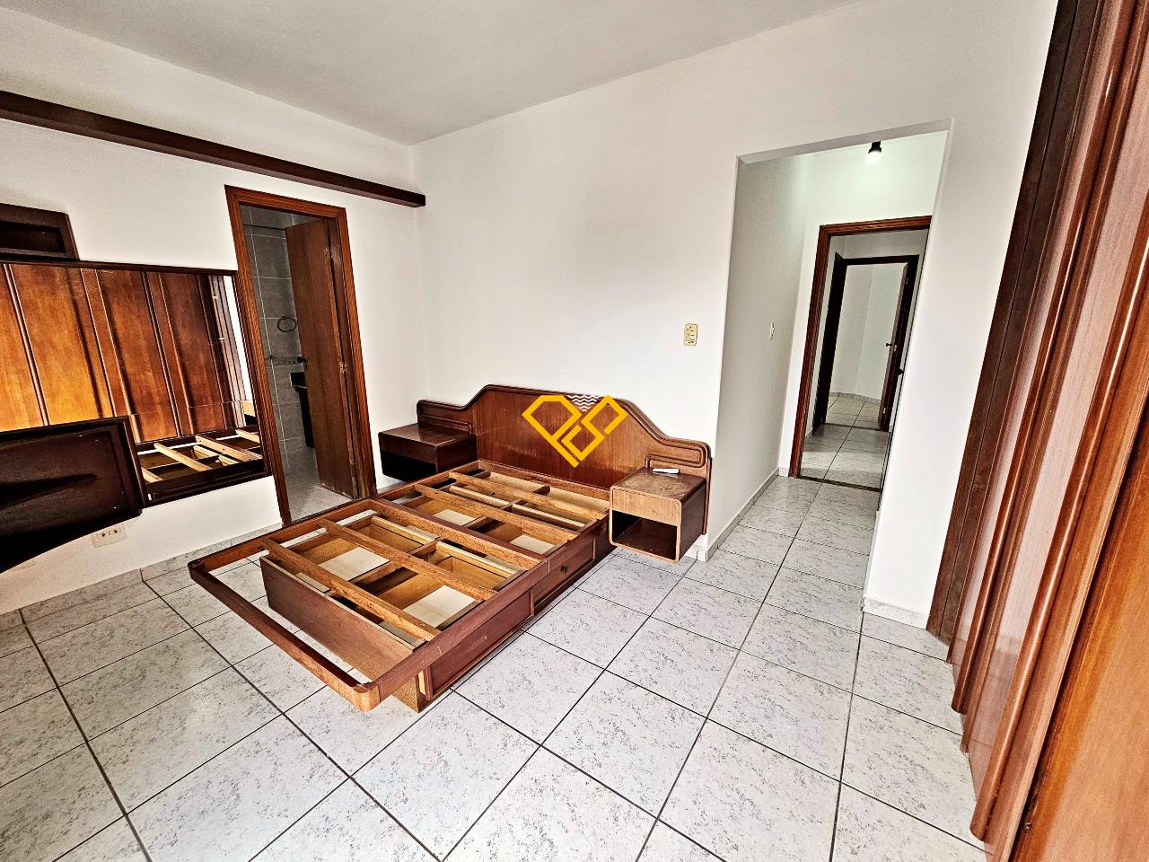 Apartamento à venda no Ponta da Praia: Dormitório 1 - suíte