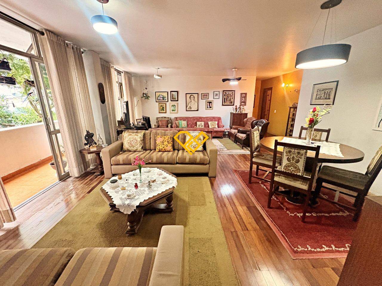 Apartamento à venda no Gonzaga: Sala