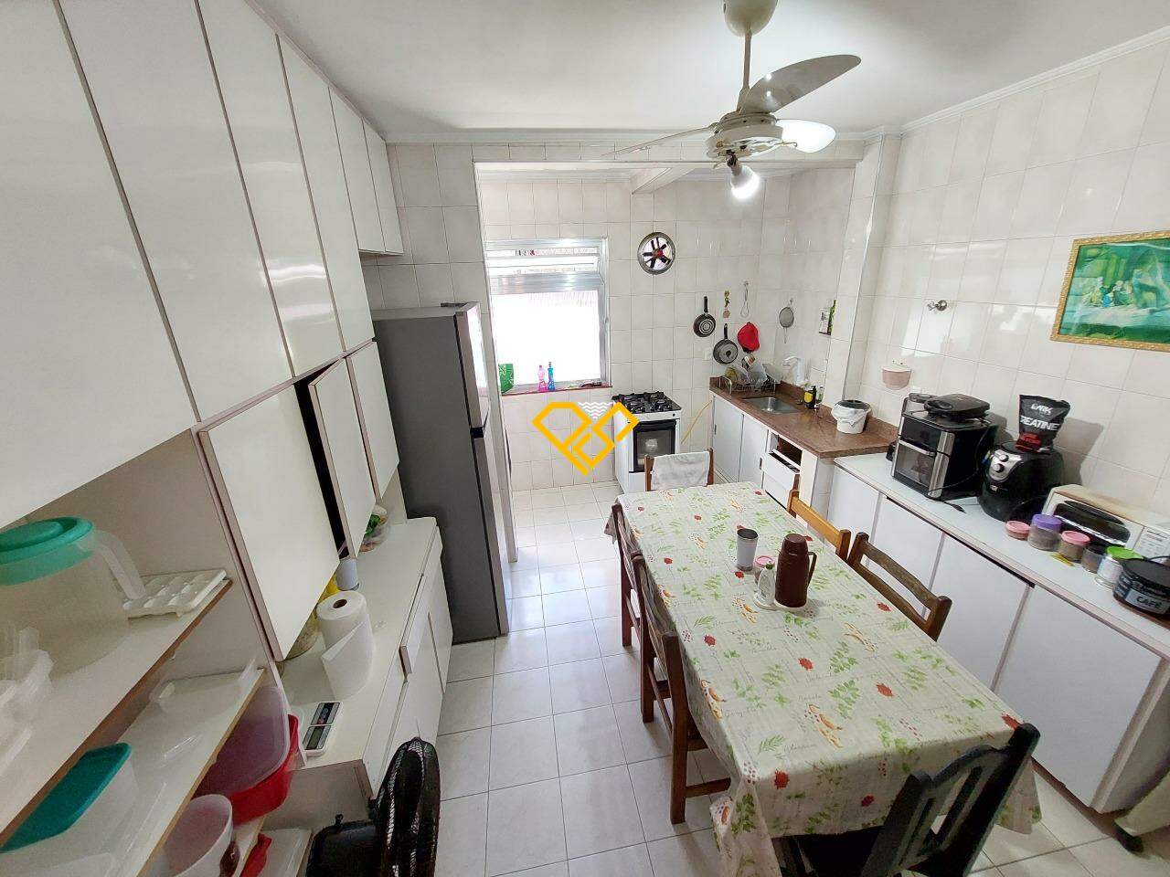 Apartamento à venda no Gonzaga: Cozinha