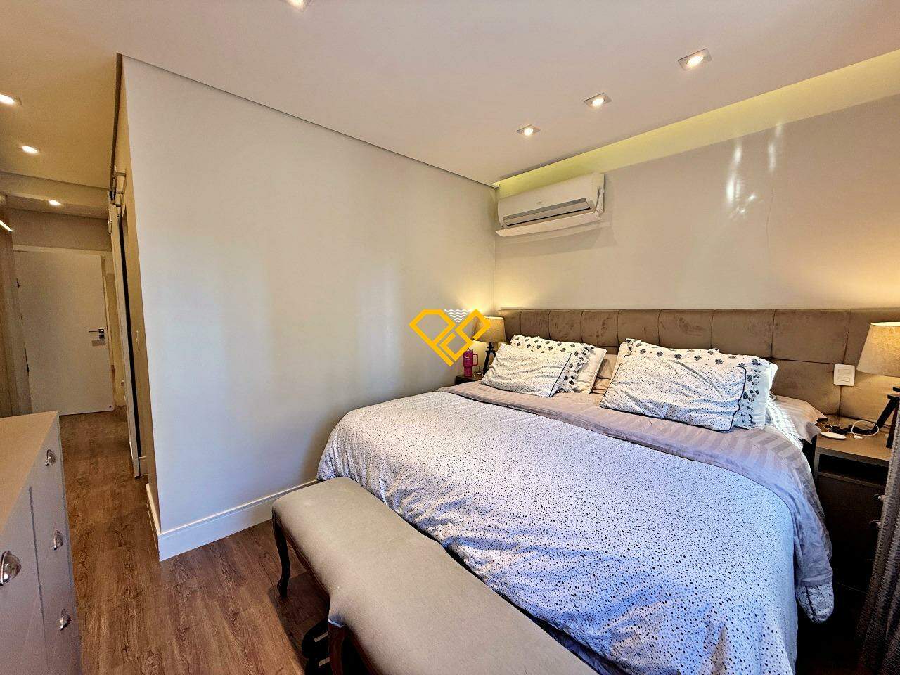 Apartamento à venda no Embaré: Suíte 1 - master