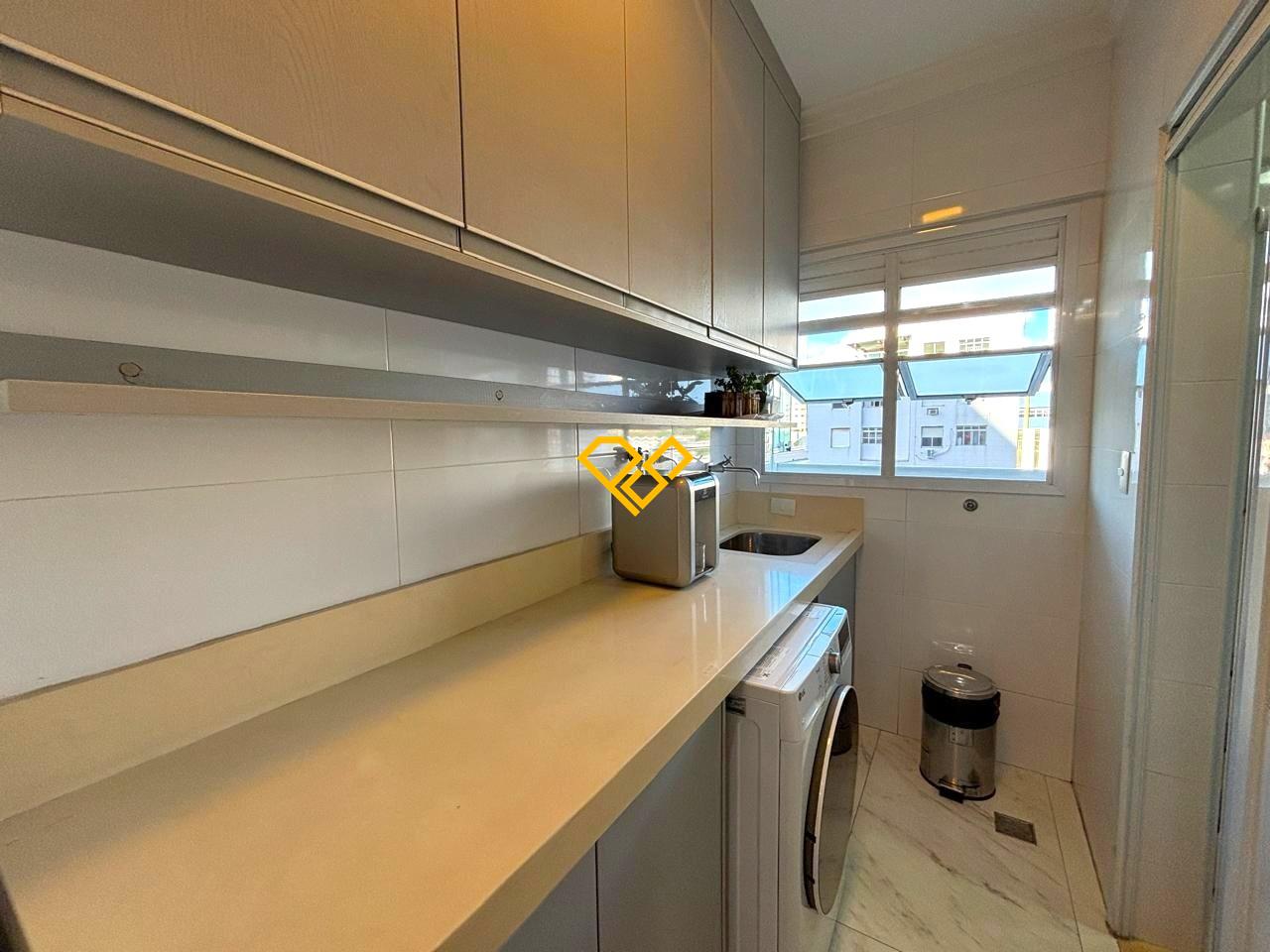 Apartamento à venda no José Menino: Área de serviço