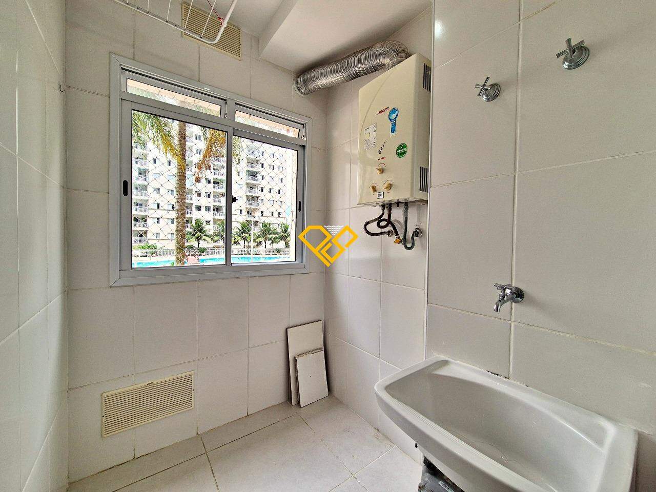 Apartamento à venda no Marapé: Área de serviço