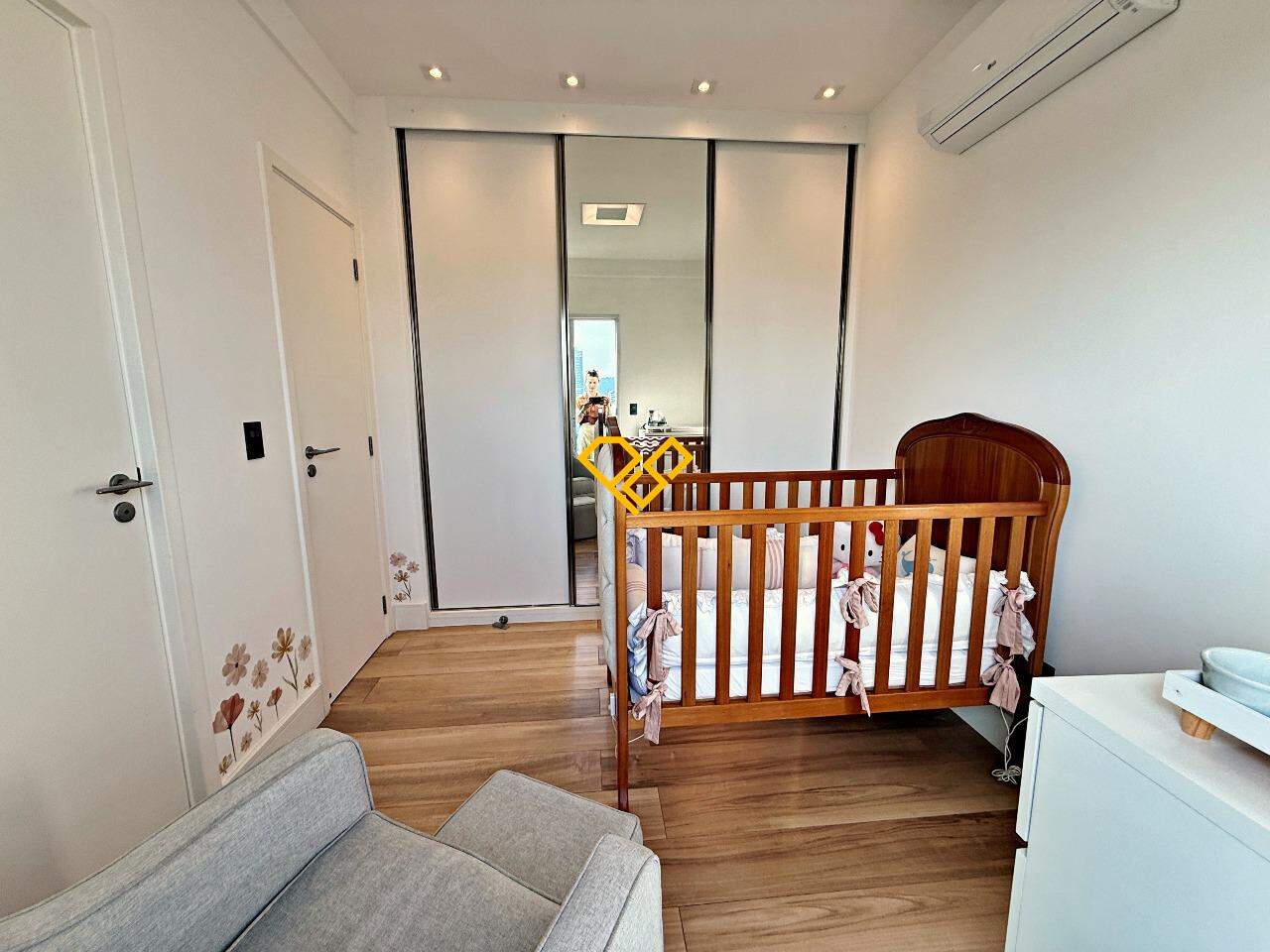 Apartamento à venda no Ponta da Praia: Suíte 2