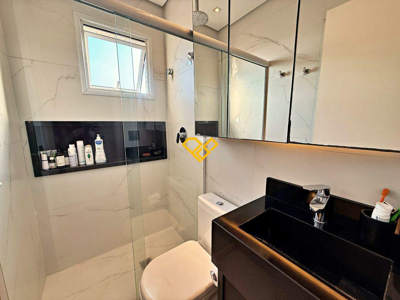 Apartamento à venda no Ponta da Praia: Wc suíte 1