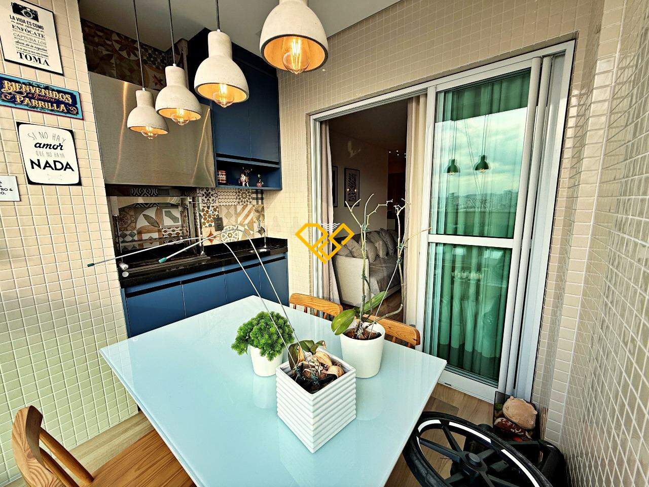 Apartamento à venda no Ponta da Praia: Varanda