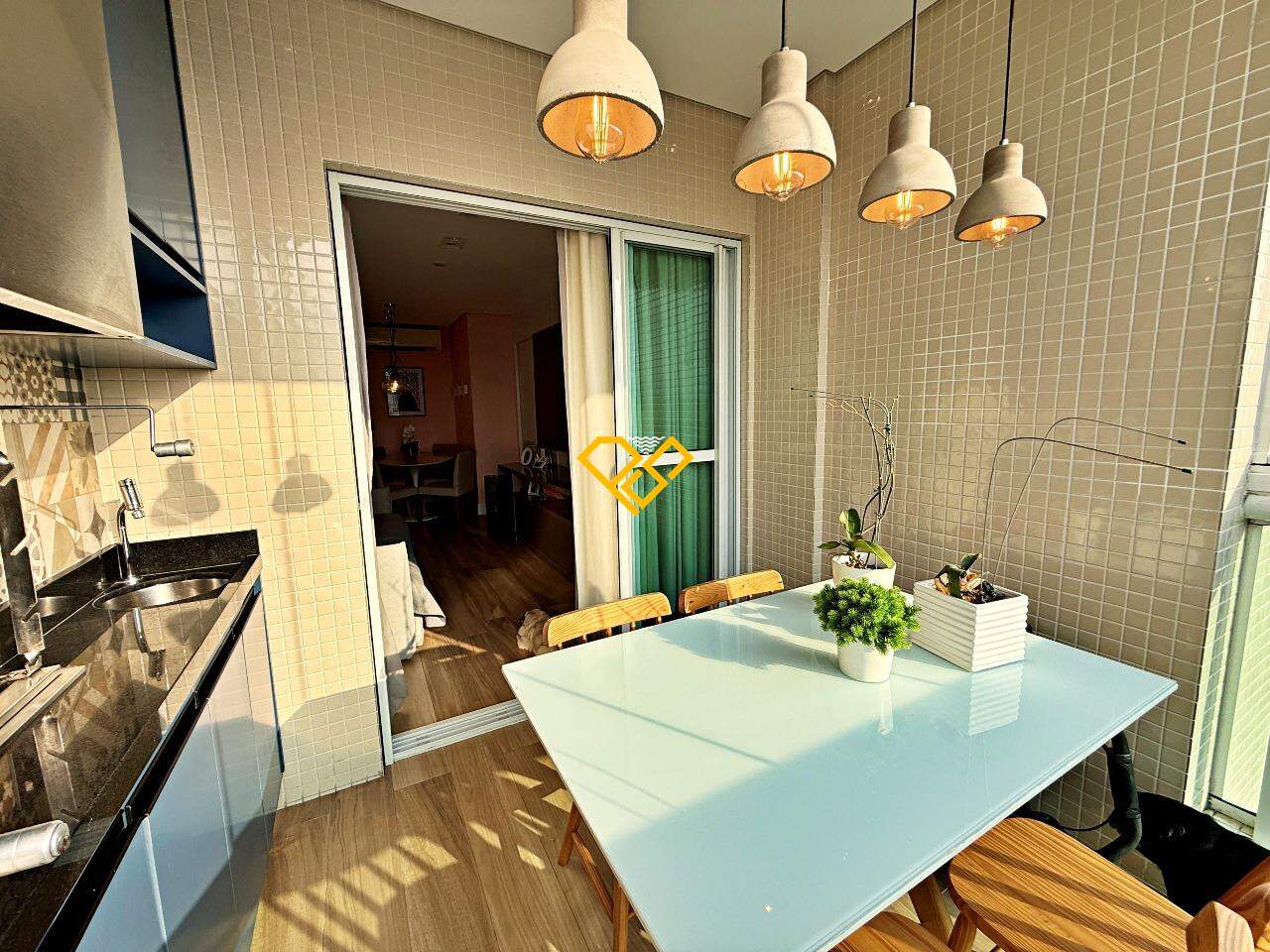 Apartamento à venda no Ponta da Praia: Varanda