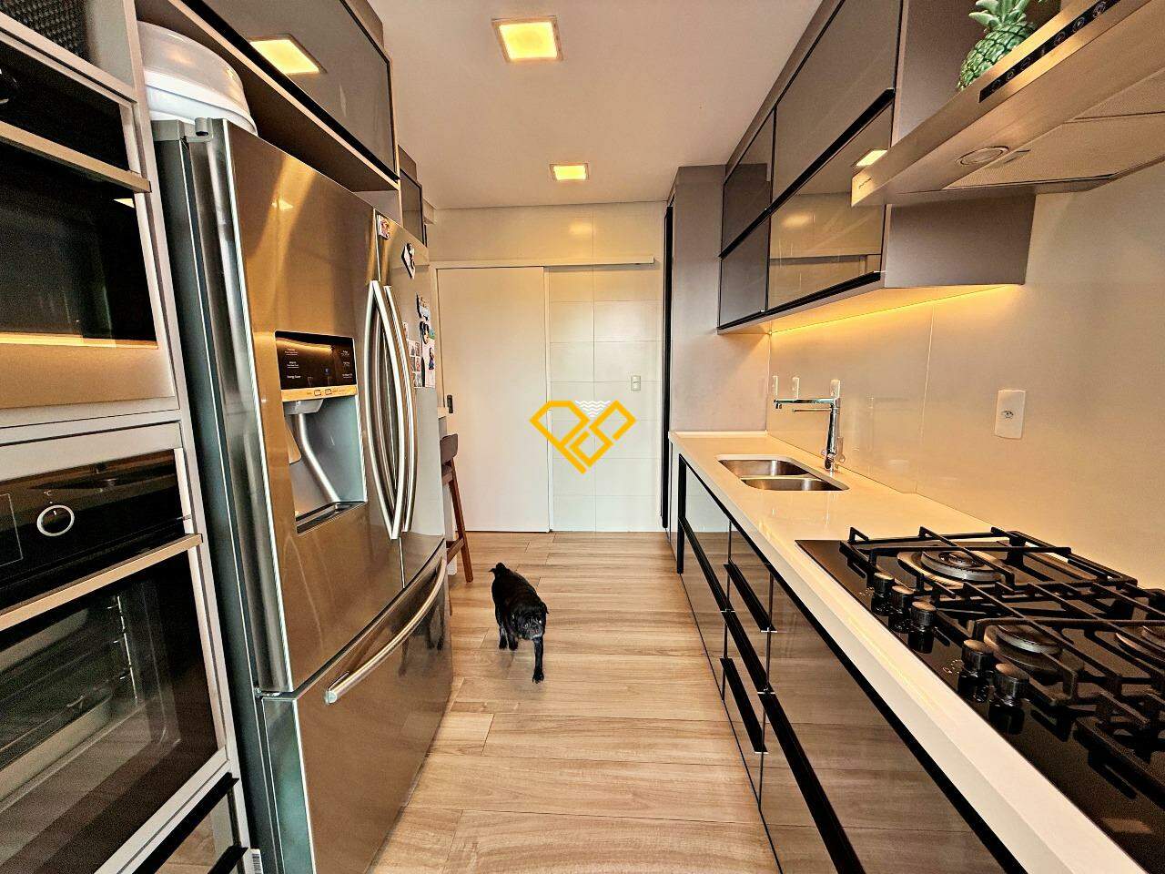 Apartamento à venda no Ponta da Praia: Cozinha