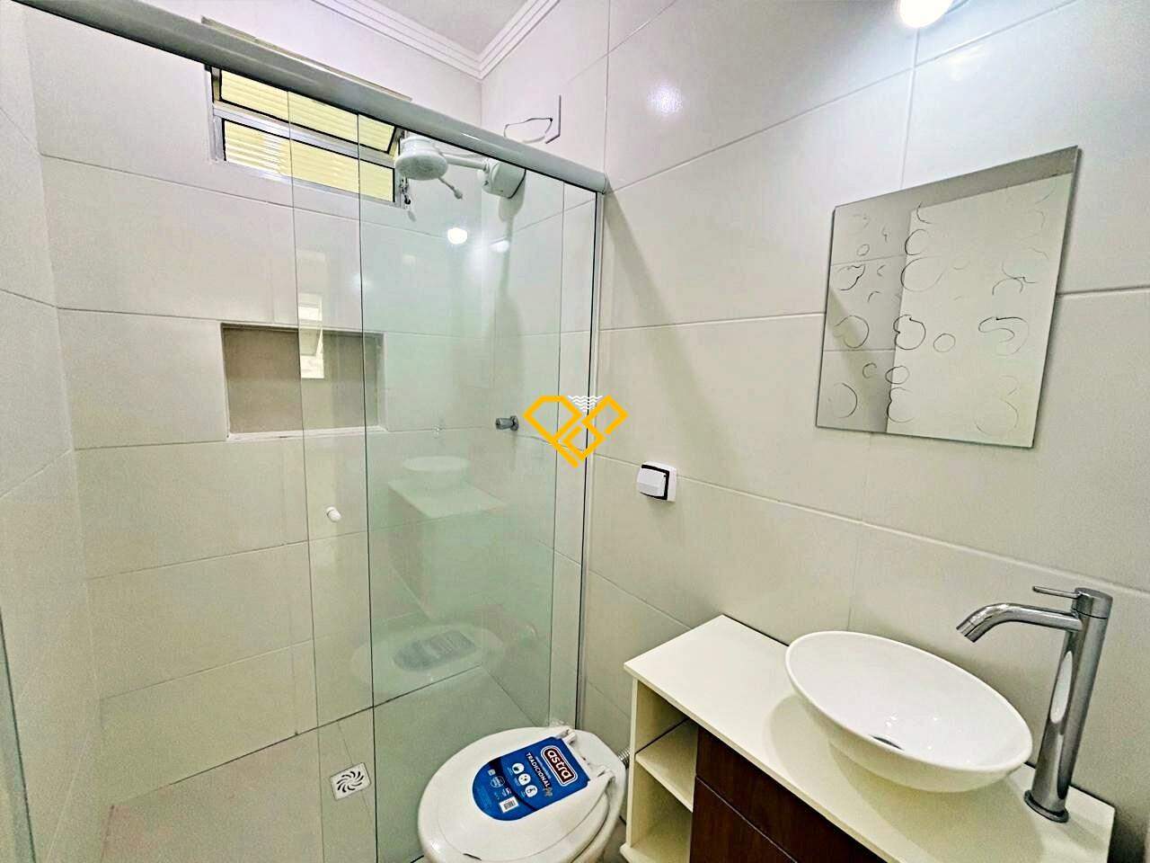Apartamento à venda no Pompéia: Wc social