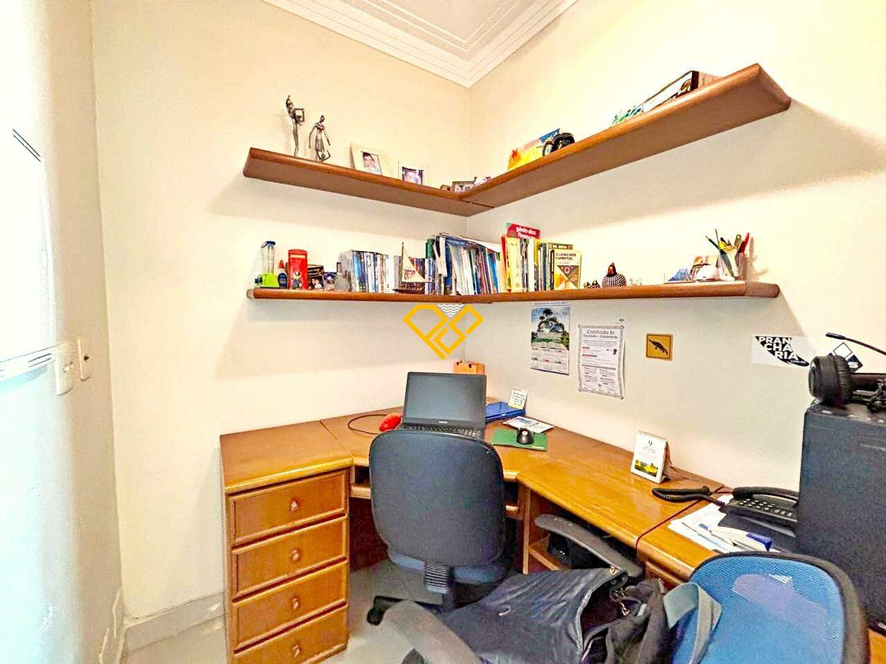 Apartamento à venda no Pompéia: Escritório