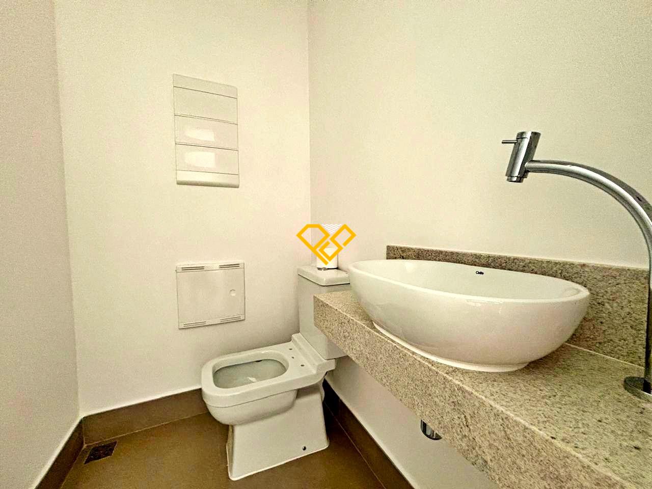 Apartamento à venda no Boqueirão: Lavabo