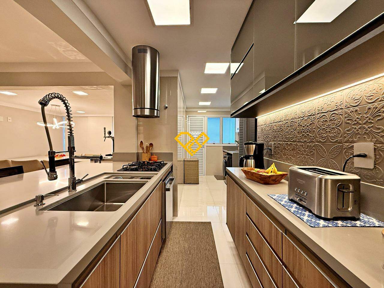 Apartamento à venda no Ponta da Praia: Cozinha