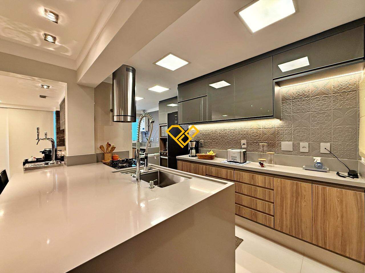 Apartamento à venda no Ponta da Praia: Cozinha