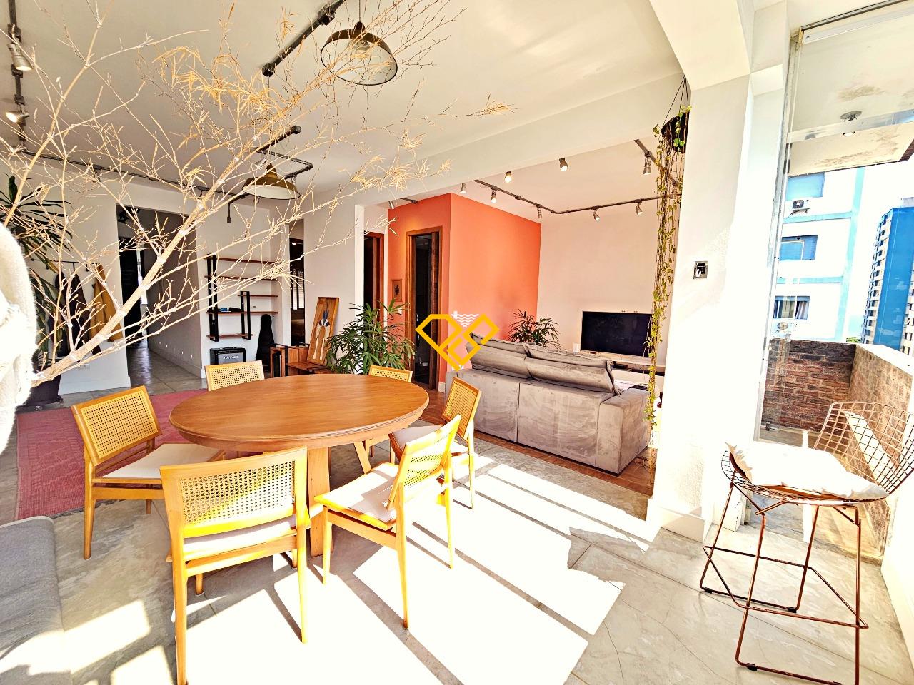 Apartamento para aluguel no Boqueirão: Varanda e sala