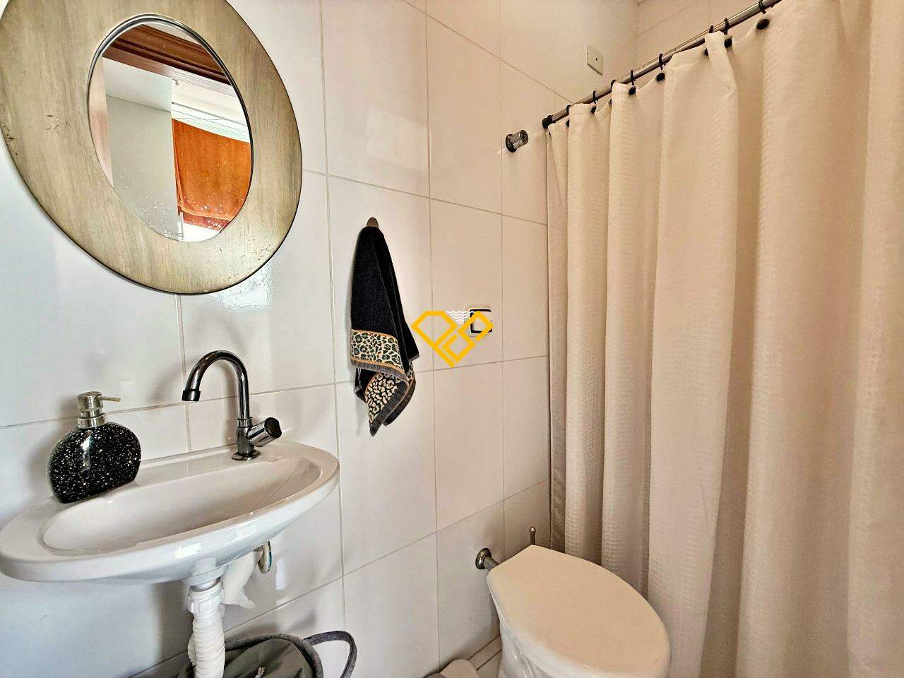 Casa à venda no Aparecida: Wc de serviço
