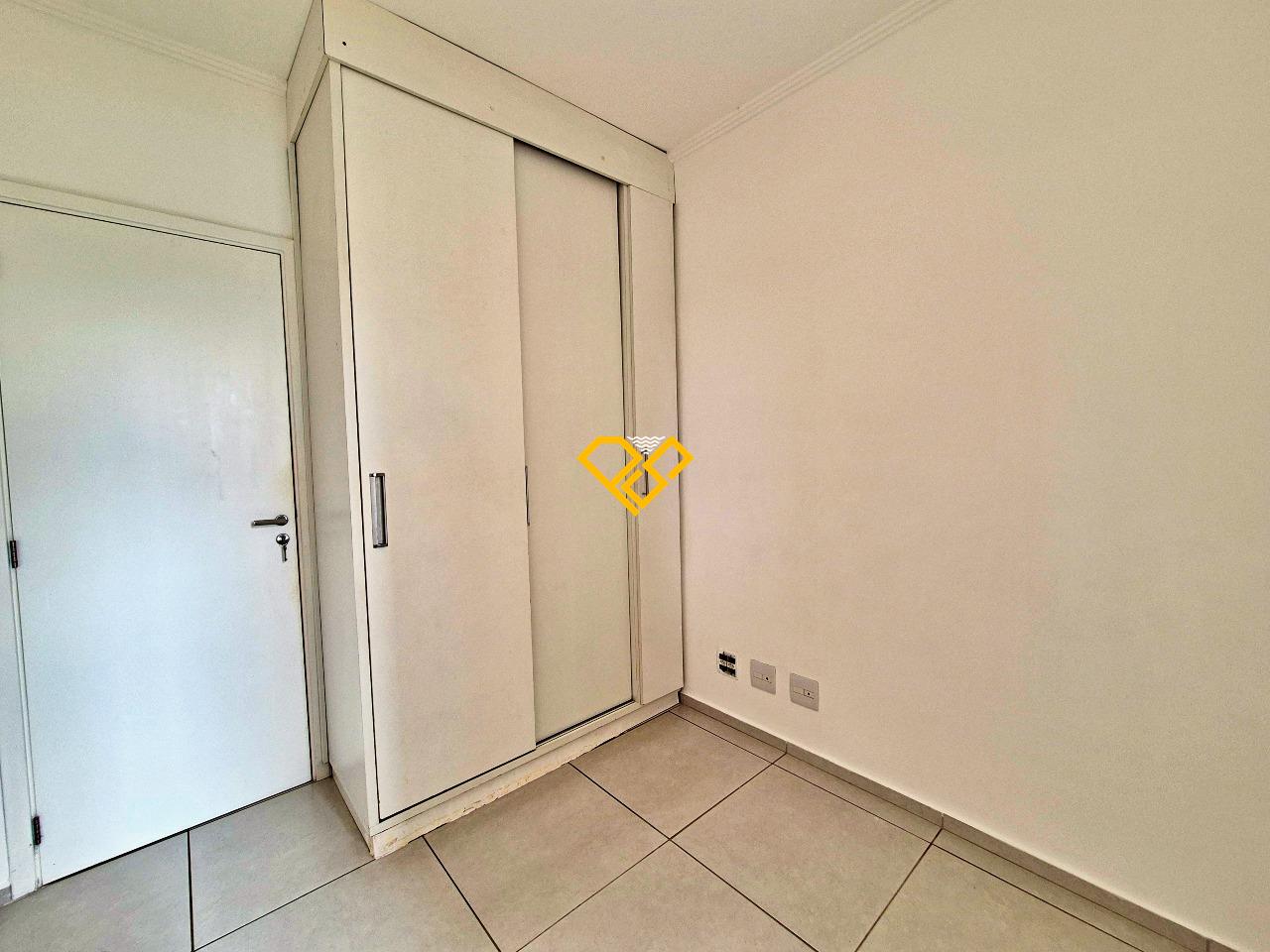 Apartamento para aluguel no Marapé: Dormitório 2