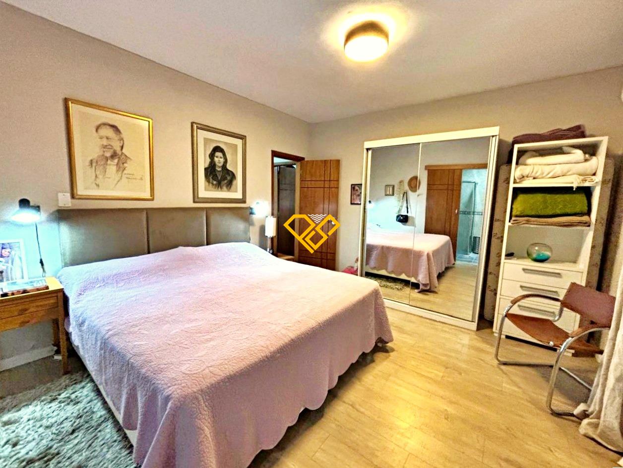 Apartamento à venda no Ponta da Praia: Dormitório 1 - suíte