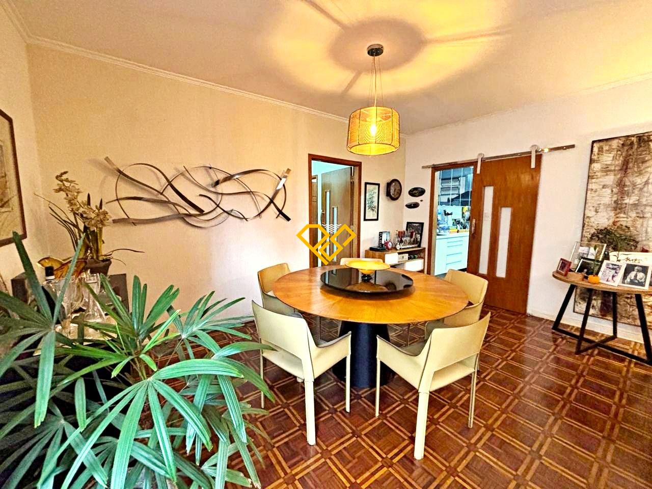 Apartamento à venda no Ponta da Praia: Sala