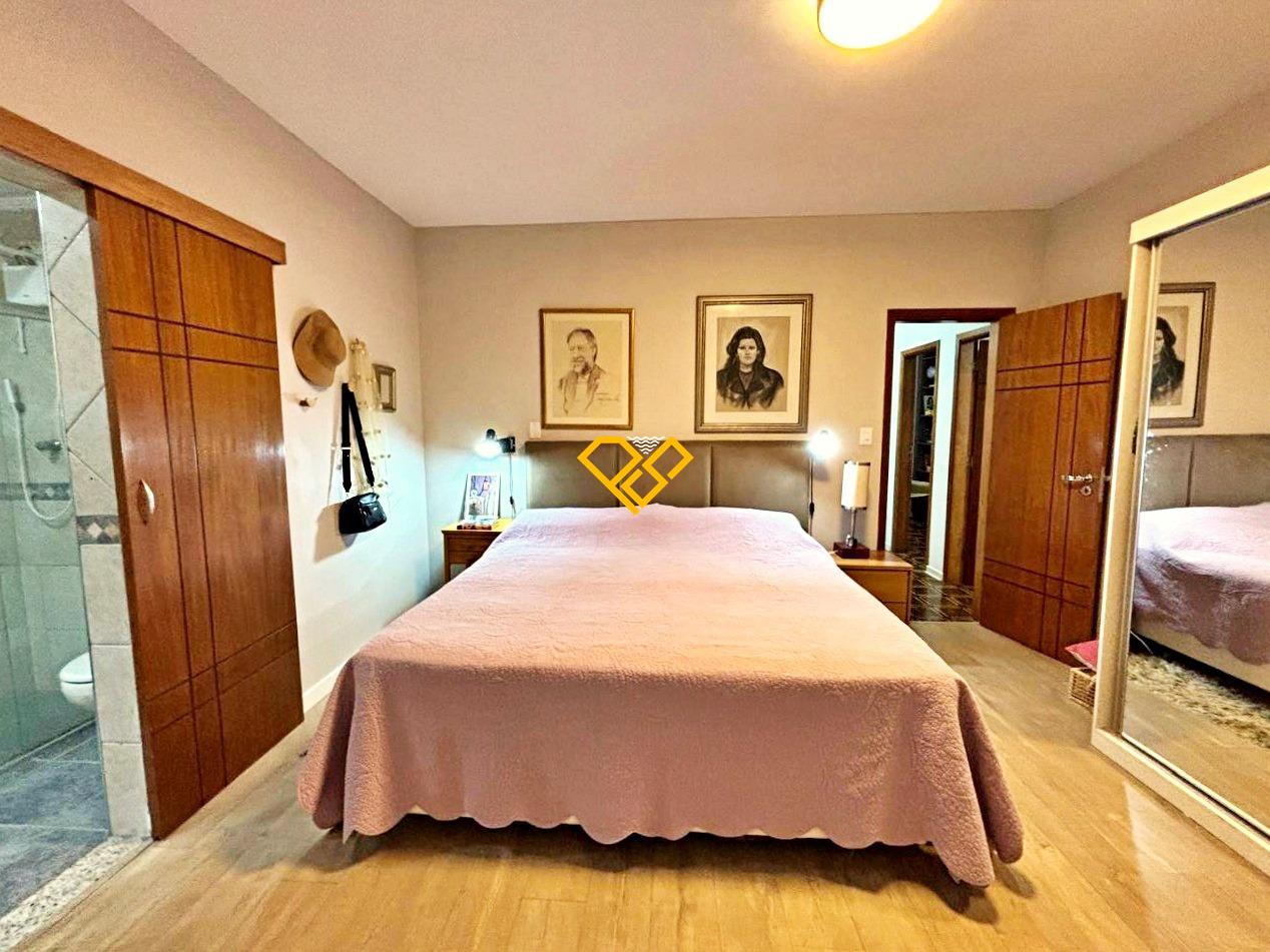 Apartamento à venda no Ponta da Praia: Dormitório 1 - suíte