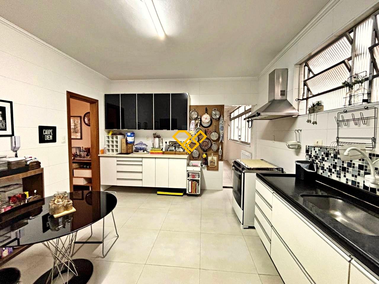 Apartamento à venda no Ponta da Praia: Cozinha