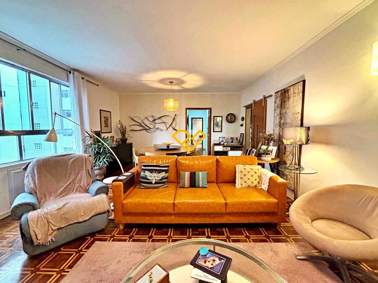 Apartamento à venda no Ponta da Praia: Sala