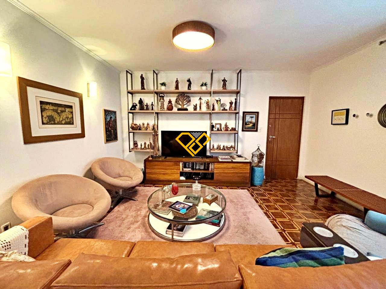 Apartamento à venda no Ponta da Praia: Sala