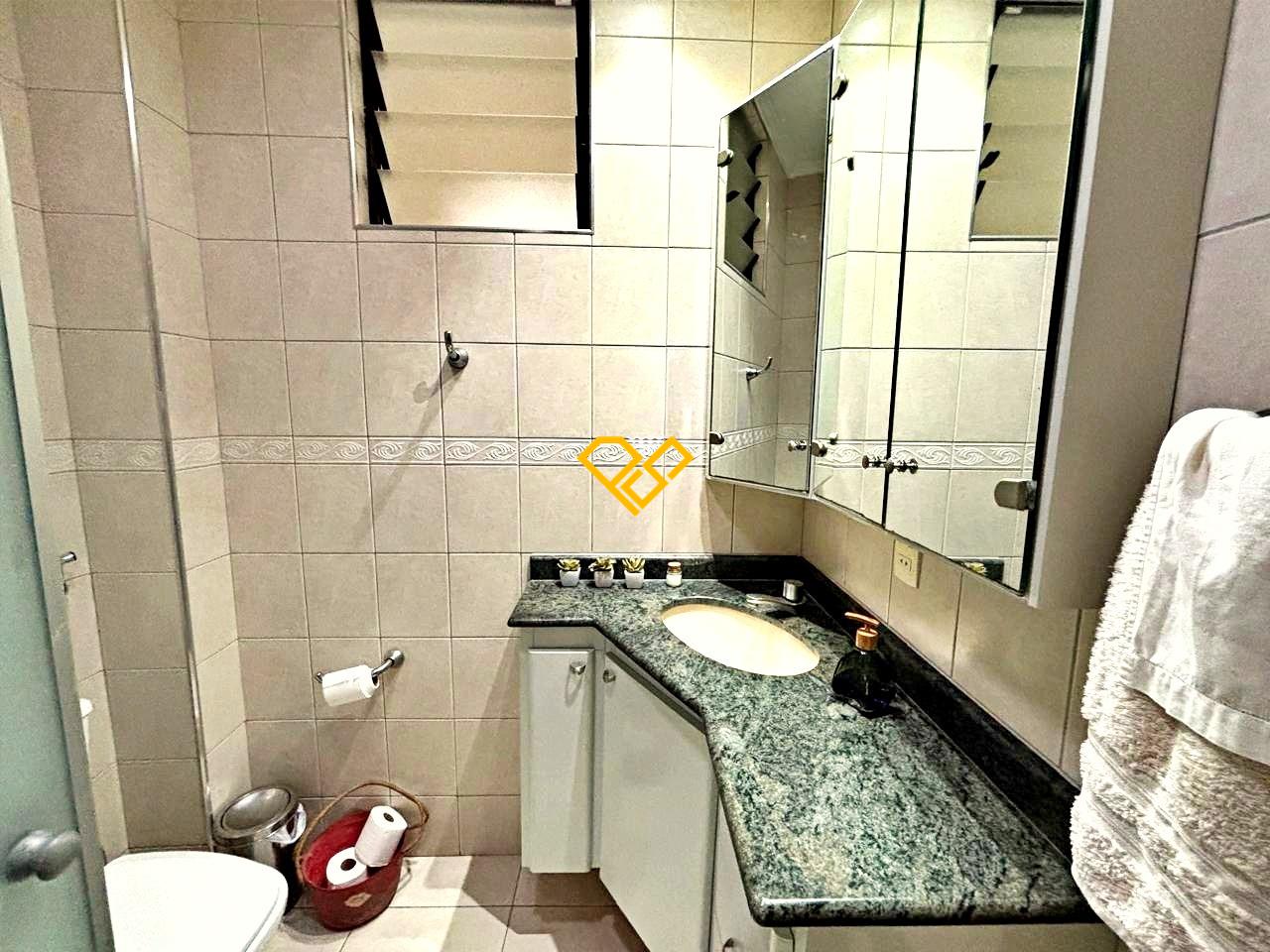 Apartamento à venda no Ponta da Praia: Wc social