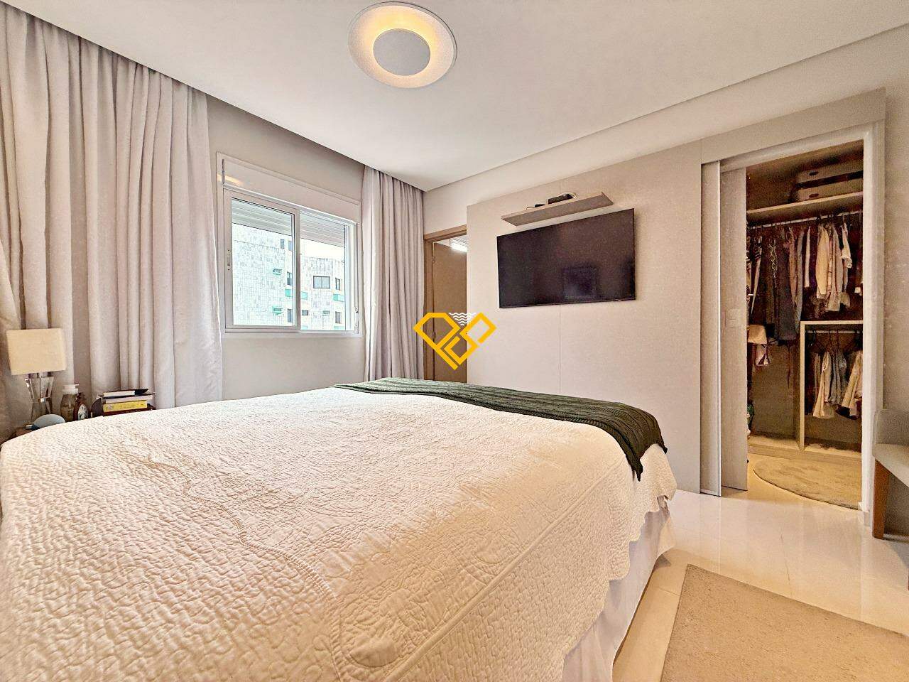 Apartamento à venda no Boqueirão: Dormitório 1 - suíte