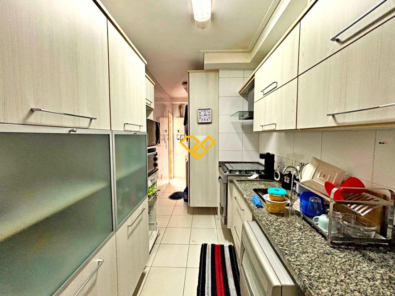 Apartamento à venda no Gonzaga: Cozinha
