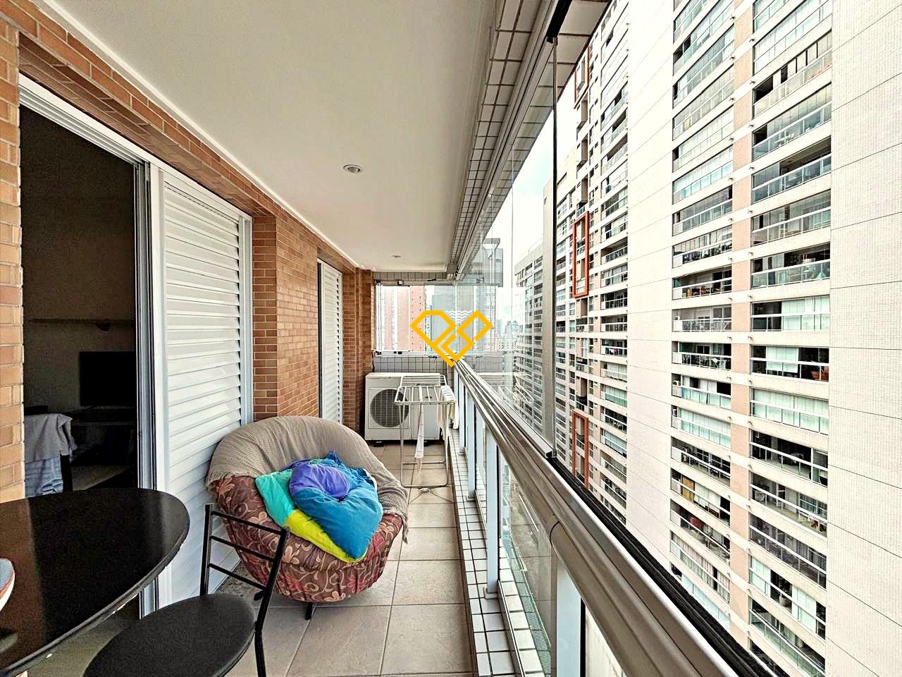 Apartamento à venda no Gonzaga: Varanda