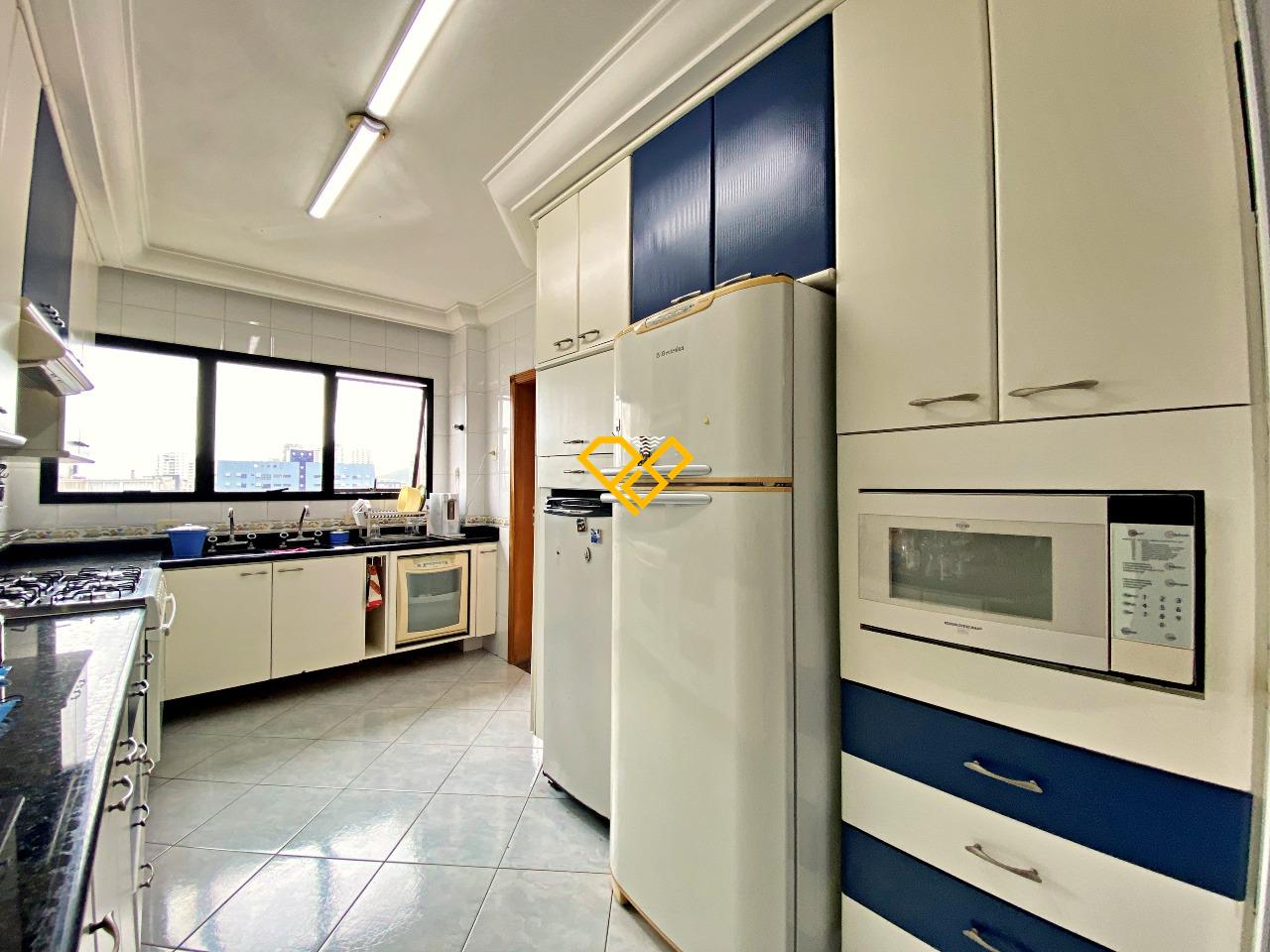 Apartamento à venda no Ponta da Praia: Cozinha