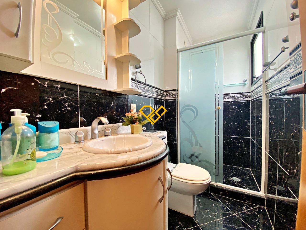 Apartamento à venda no Ponta da Praia: Wc suíte 2