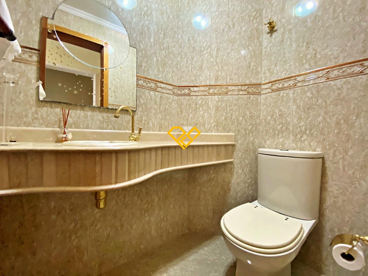 Apartamento à venda no Ponta da Praia: Lavabo