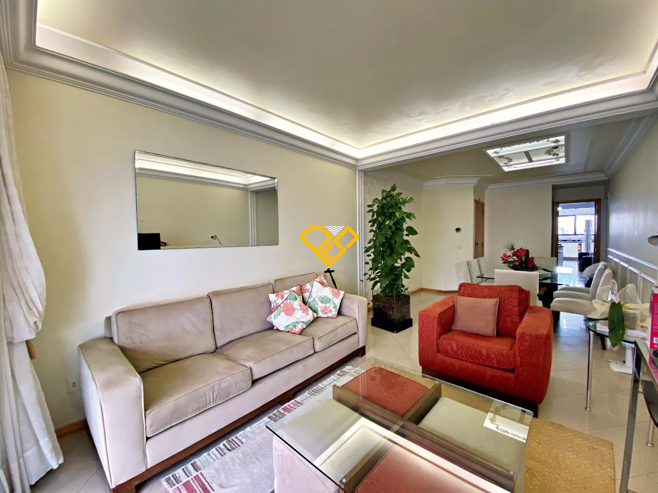 Apartamento à venda no Ponta da Praia: Sala