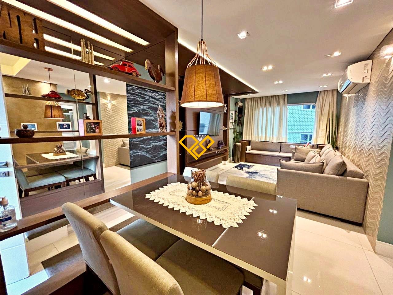 Apartamento à venda no Ponta da Praia: Sala