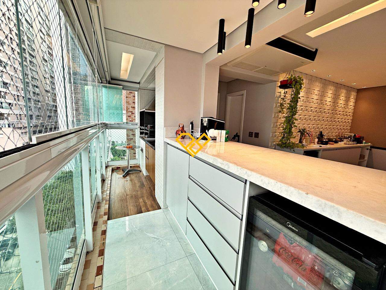 Apartamento à venda no Gonzaga: Varanda