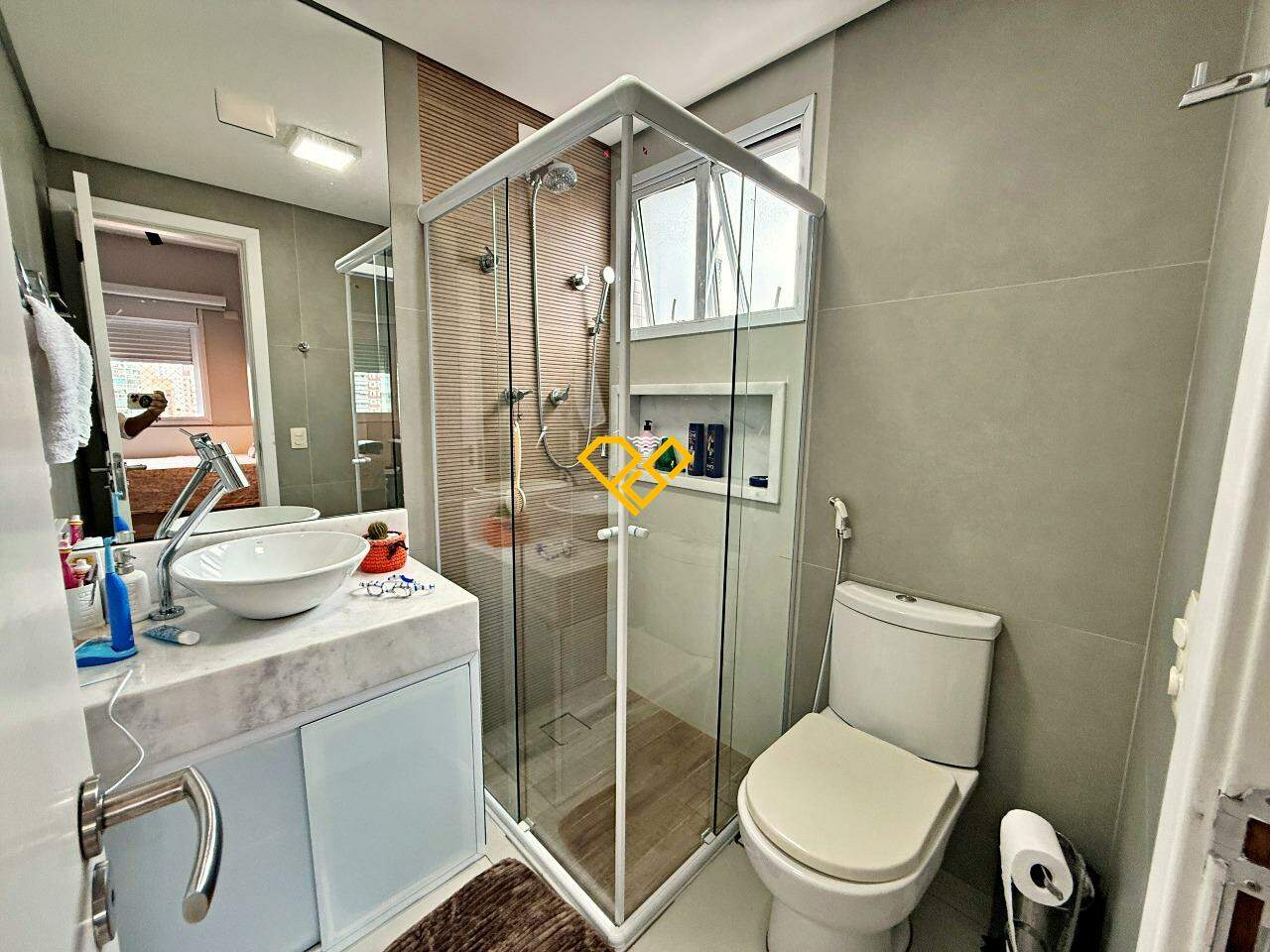 Apartamento à venda no Gonzaga: Wc suíte 2