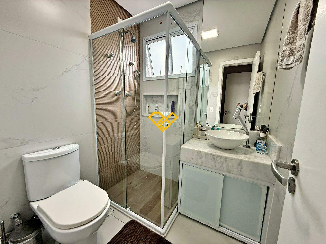 Apartamento à venda no Gonzaga: Wc suíte 3