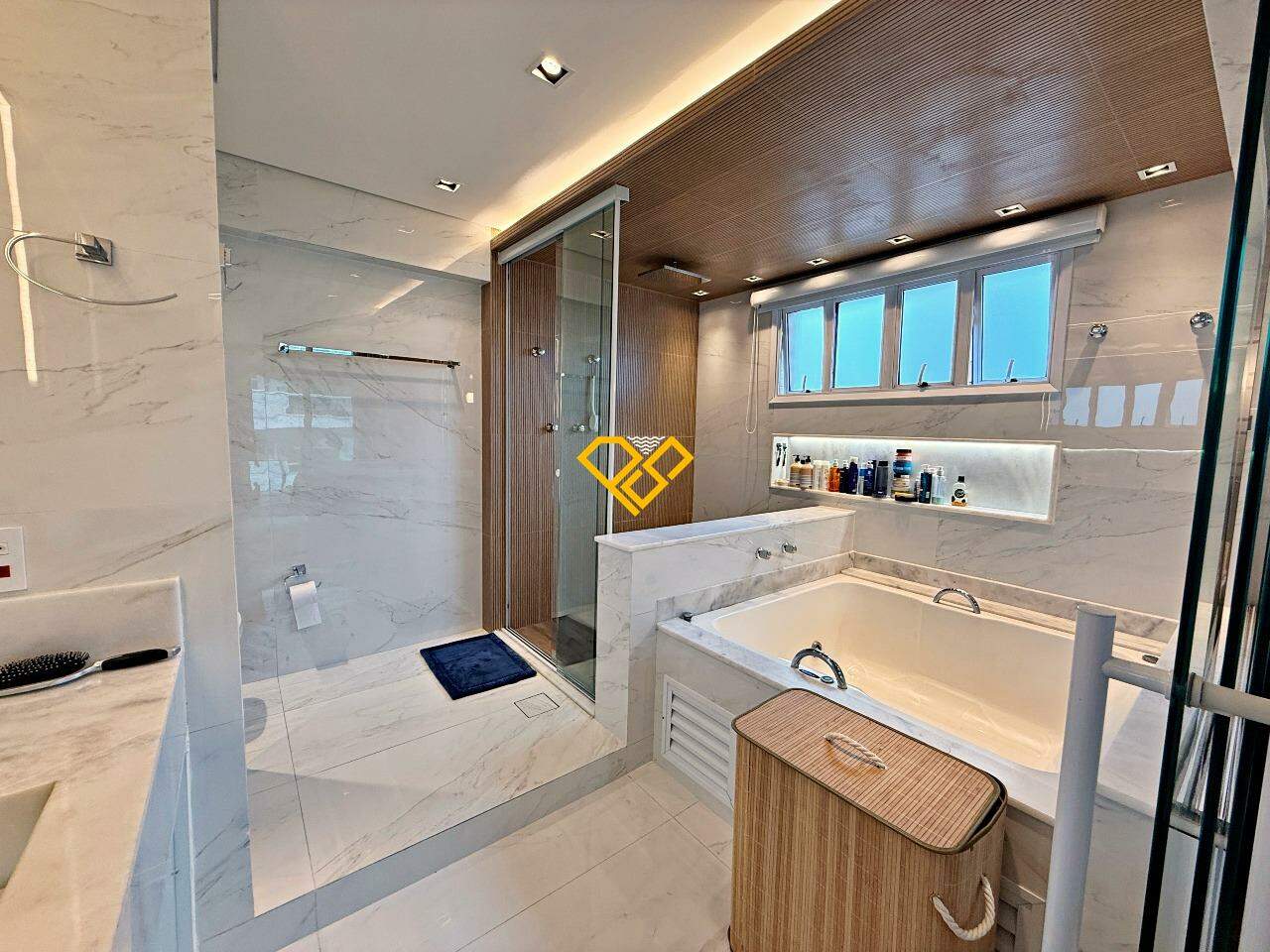 Apartamento à venda no Gonzaga: Wc suíte 1 - master