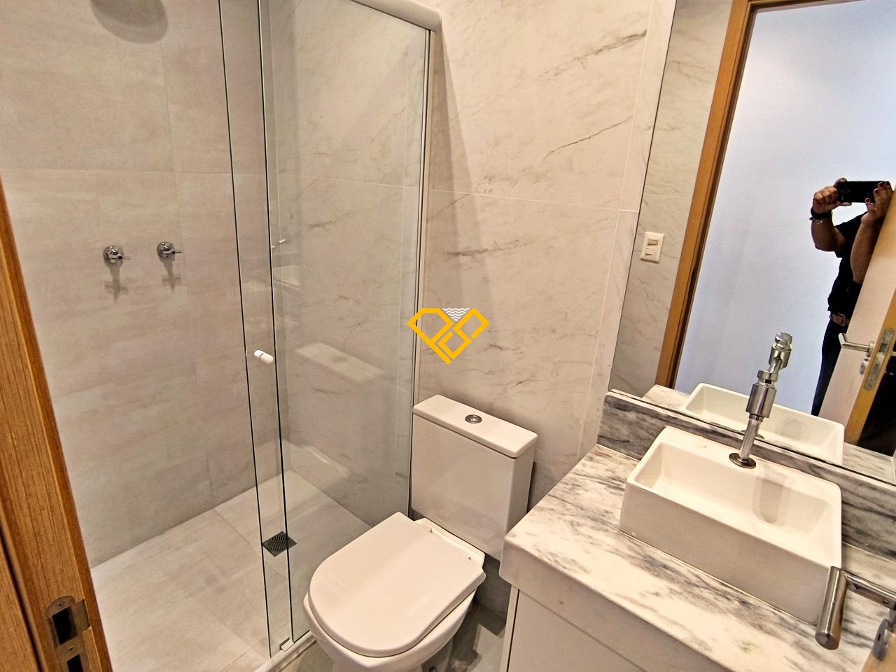 Apartamento à venda no Ponta da Praia: Wc social