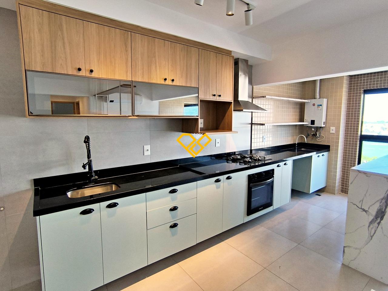 Apartamento à venda no Ponta da Praia: Cozinha