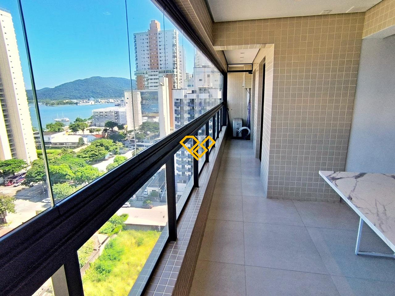 Apartamento à venda no Ponta da Praia: Varanda