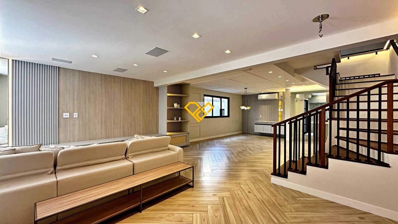 Sobrado à venda no Gonzaga: Sala