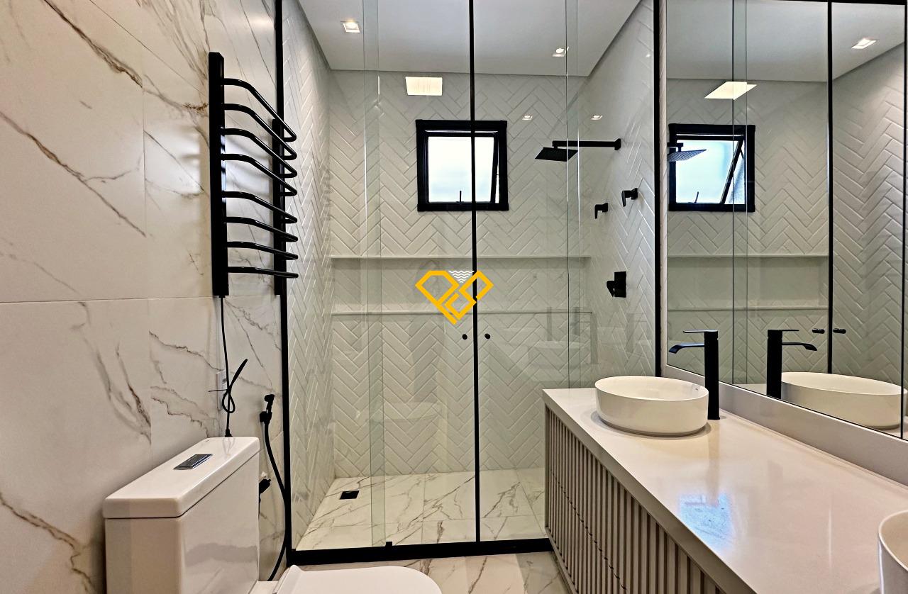 Sobrado à venda no Gonzaga: Wc suíte 1 - master