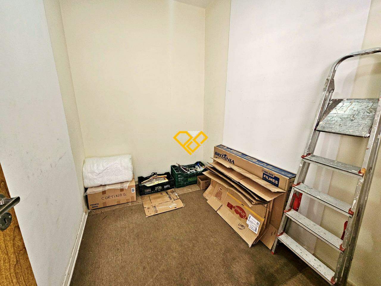 Apartamento à venda no Aparecida: Dependência