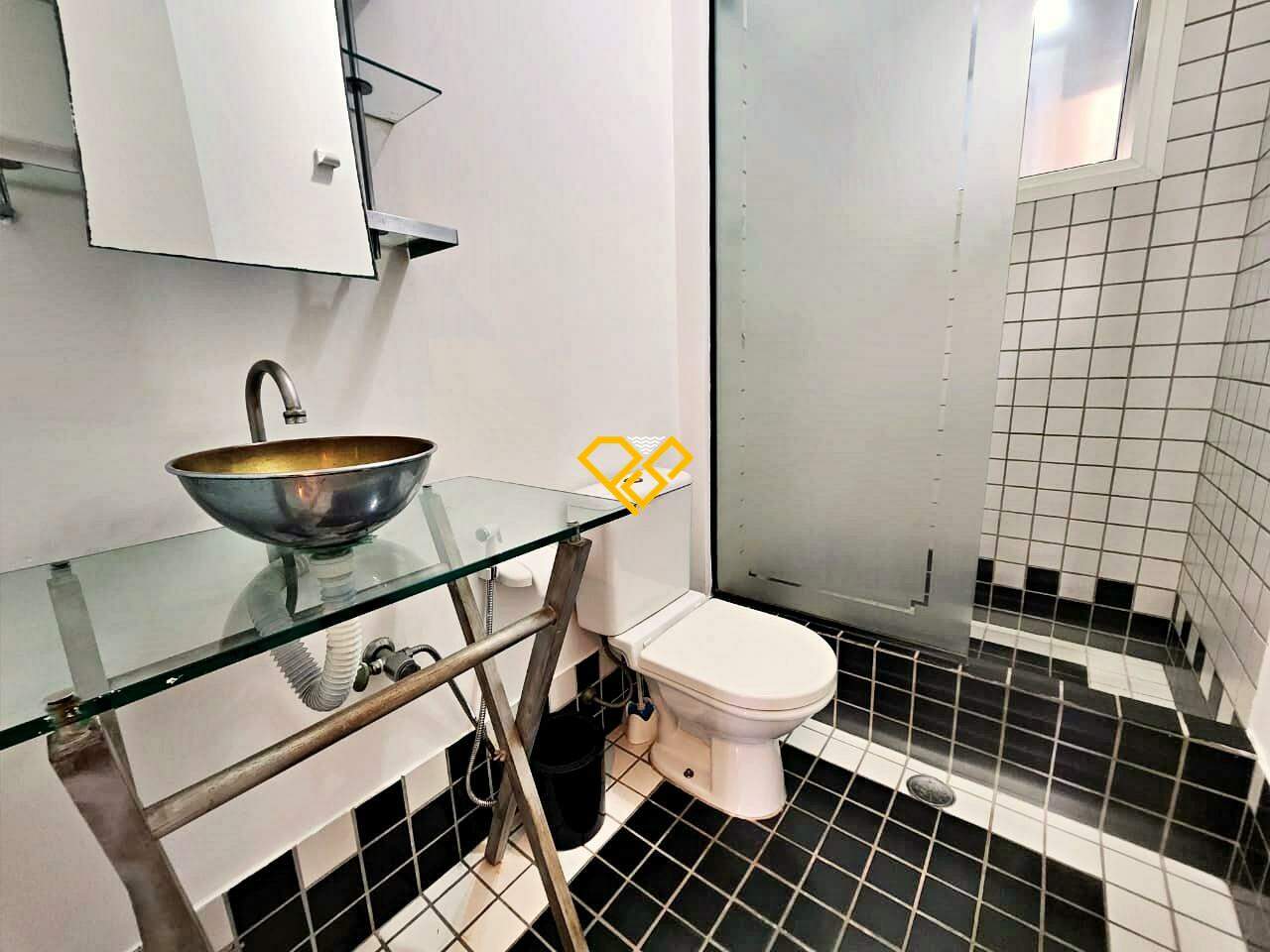 Apartamento Duplex à venda no Gonzaga: Wc suíte