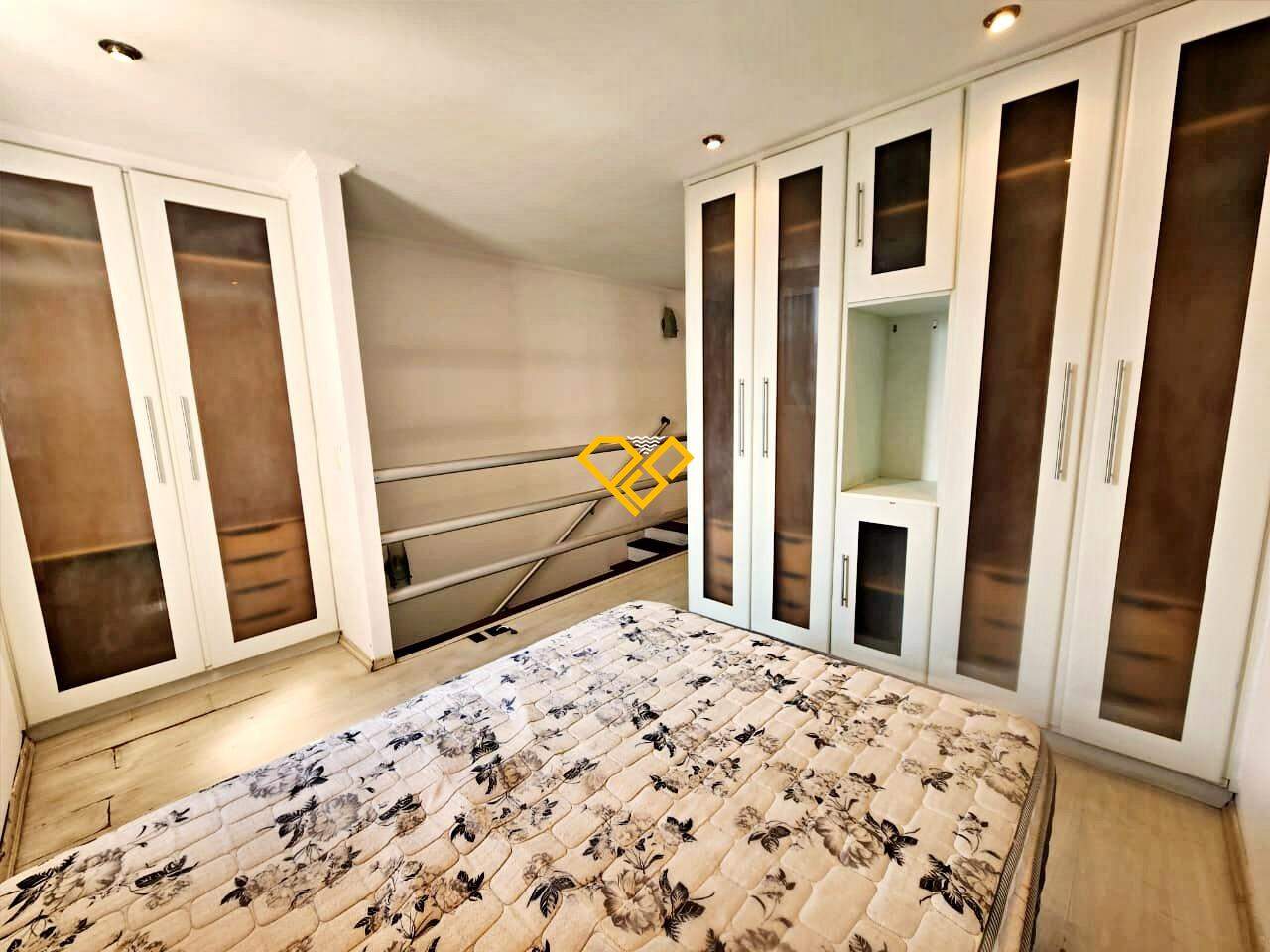 Apartamento Duplex à venda no Gonzaga: Dormitório - suíte
