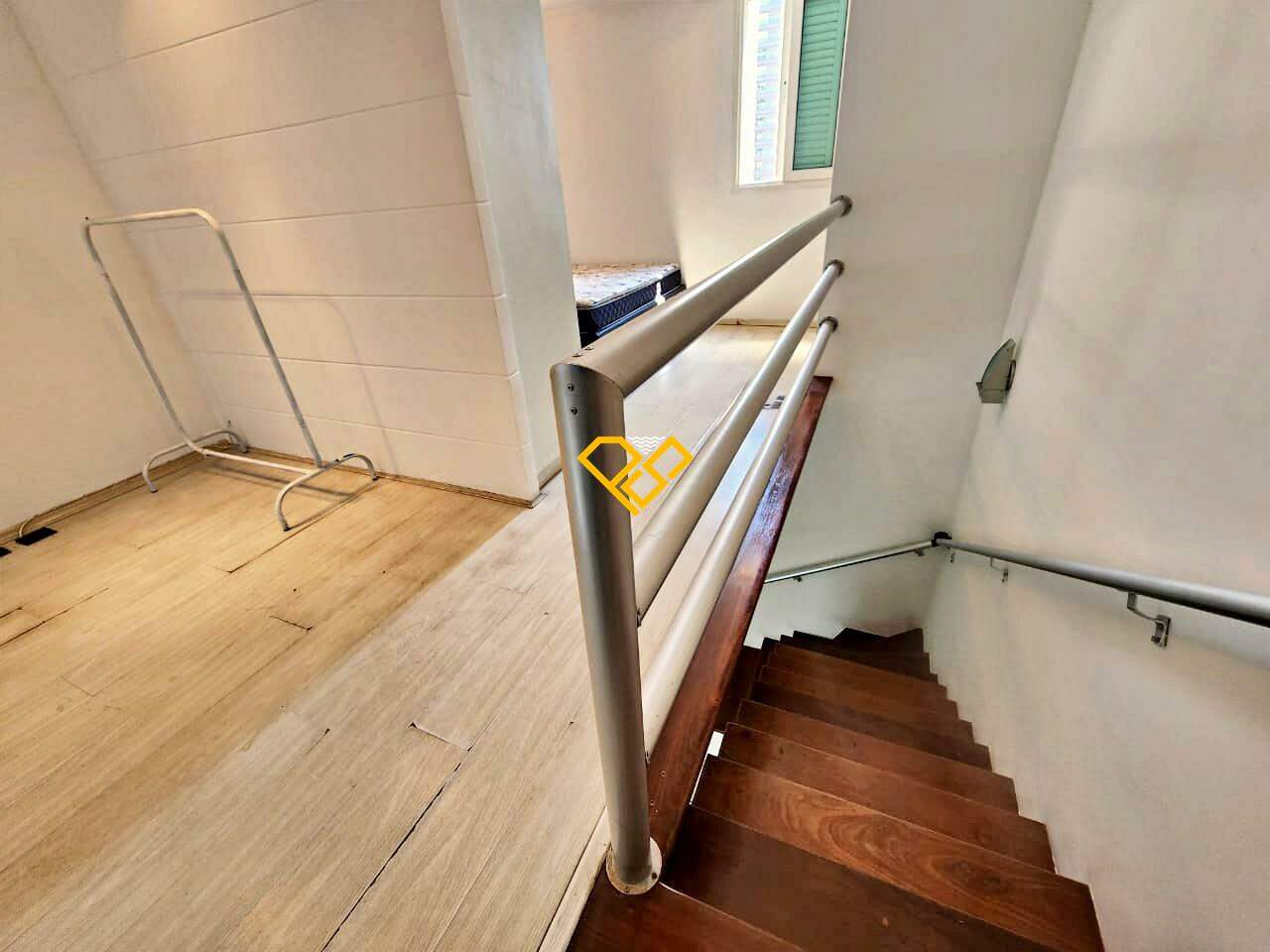 Apartamento Duplex à venda no Gonzaga: Segundo piso